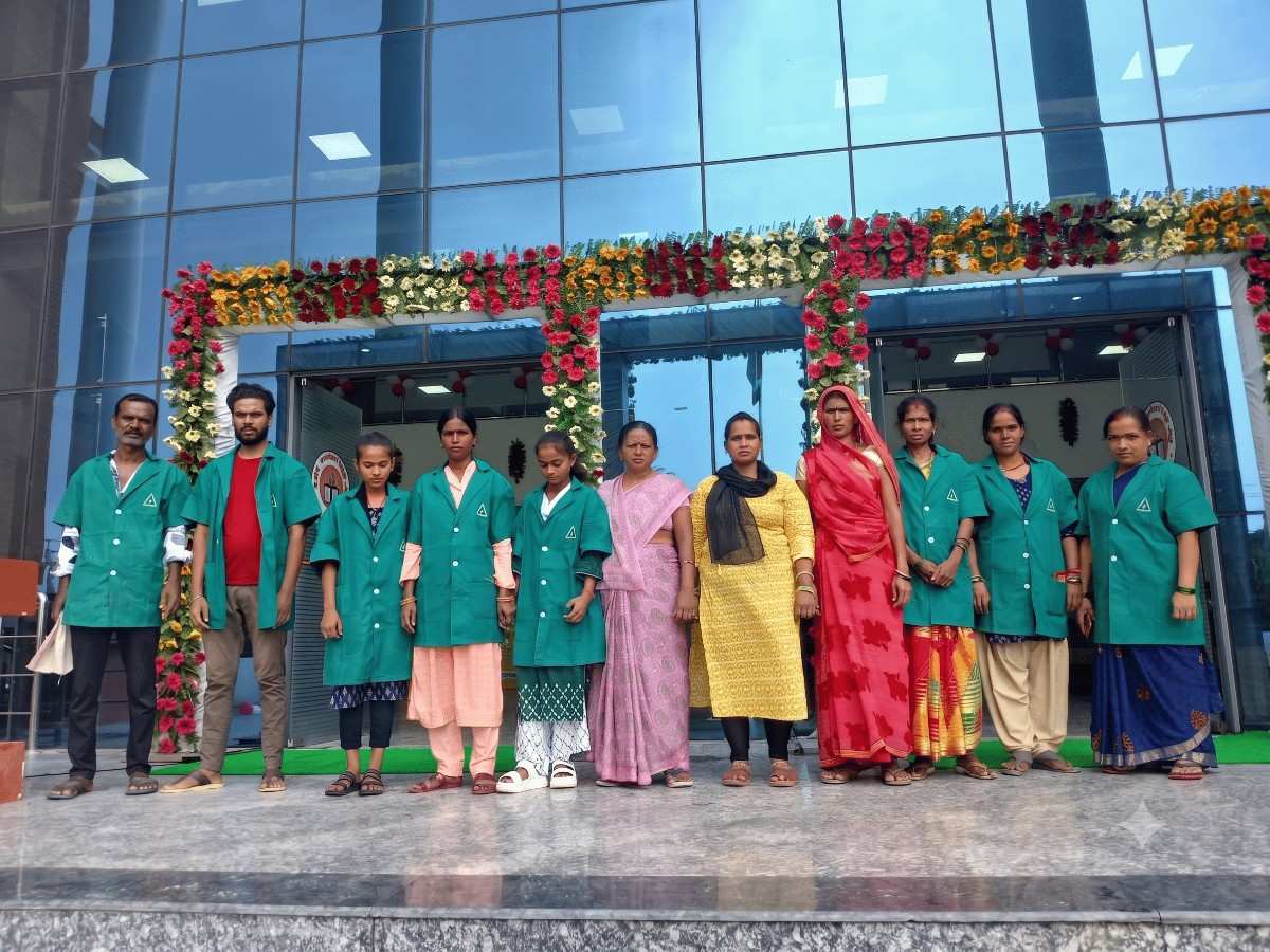 hospital-facility-management-staf